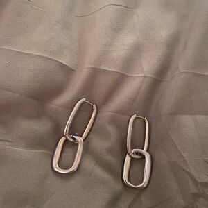 Elegant Gold Link Earrings